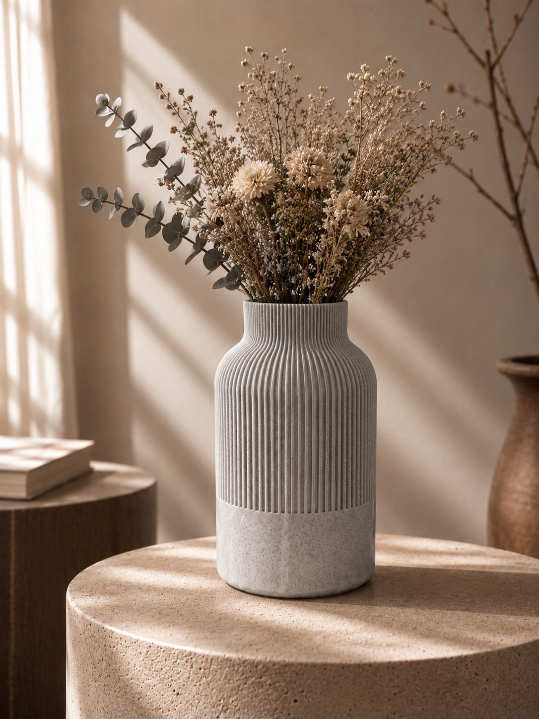 Modern Çizgili Dekoratif Vazo – Minimal & Lüks Ev - İş Dekoru